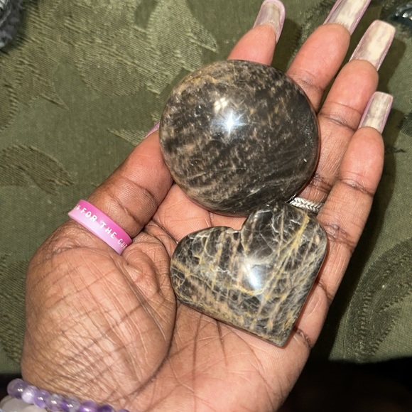 Black Moonstone Set - Palm and Heart stone - BLKMNSTNE-001 - Picture 5 of 5